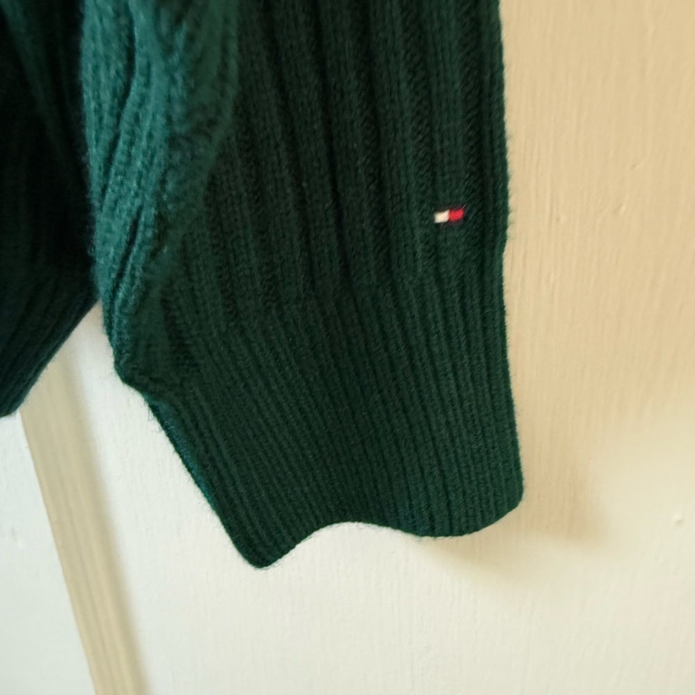 Tommy Hilfiger Green Cable Knit Sweater Women’s Minimalist - Picture 4 of 4